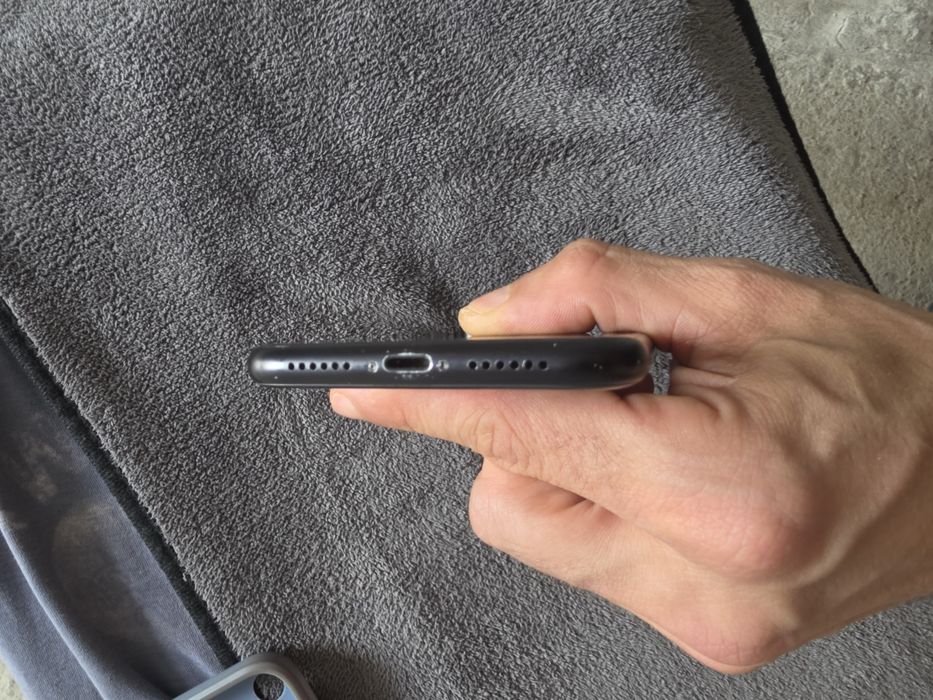 Iphone XR 64 black