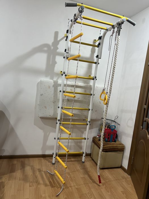 Продам шведкую стенку