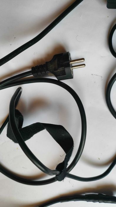 Зарядно за лаптоп lenovo 300w 20v/15amp