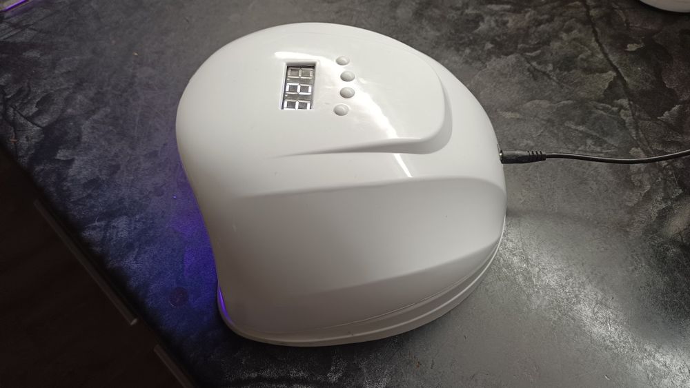 Лампа для маникюра