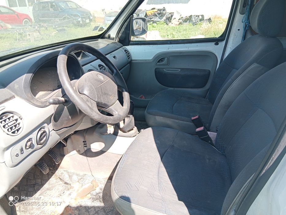 Продавам Рено kangoo 1.9 чист дизел на части
