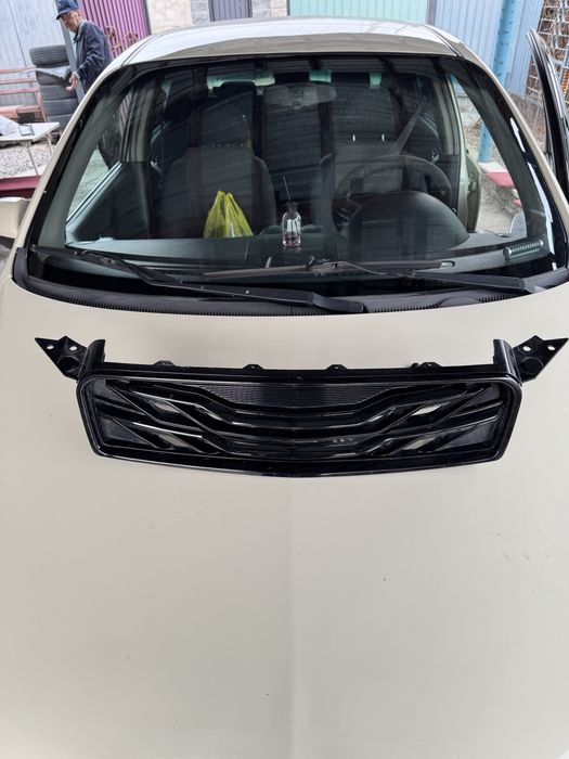 Решетка бампера равон р3