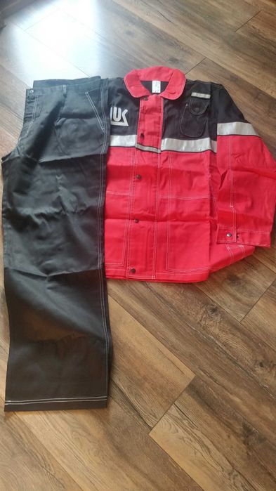 Работно облекло- ново