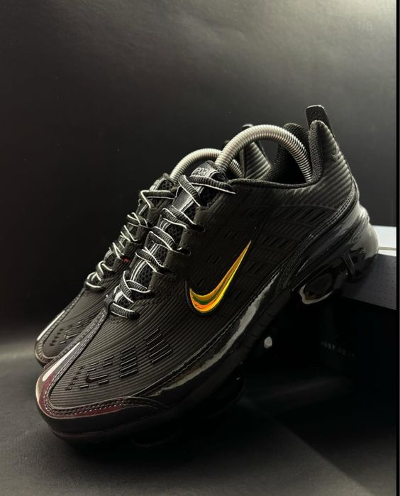 Nike Air Vapormax Plus 360 Black Chameleon - 40,41,44