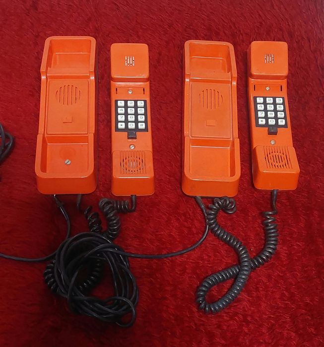 Стари  телефон с шайба 6б