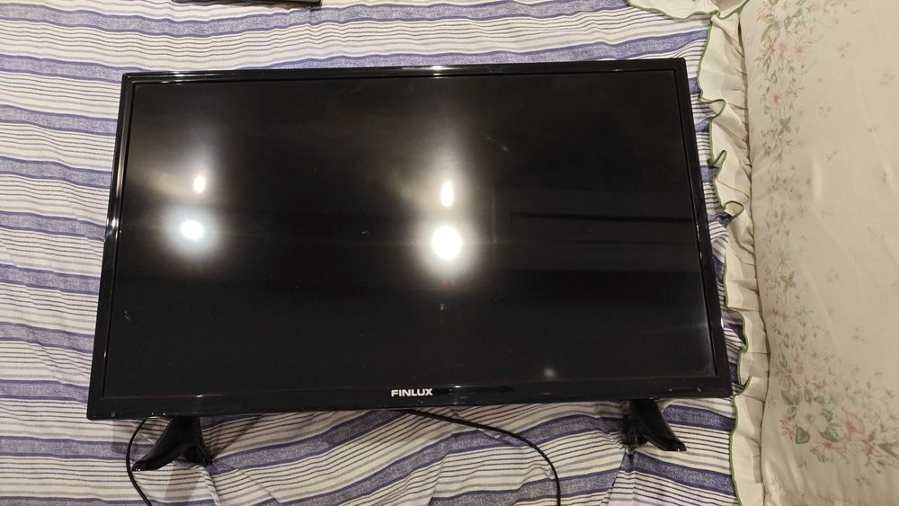 Телевизор Finlux 32 smart , led