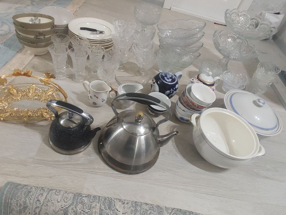 Продам посуду в хорошем состоянии для дома