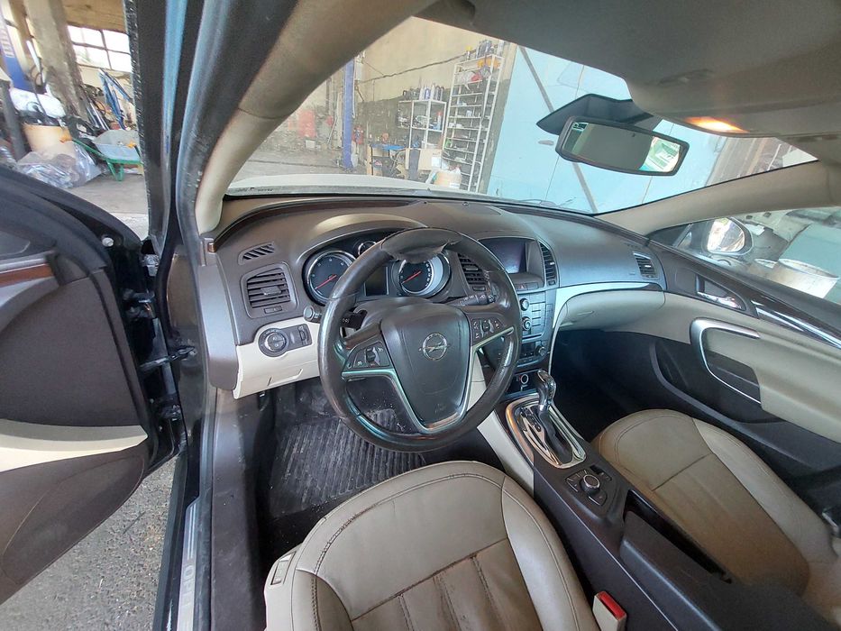 Opel Insignia 2.0 cdti , Опел Инсигния на части! 
Юни 2010, Комби