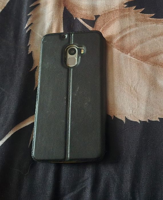 Telefon Lenovo 7010