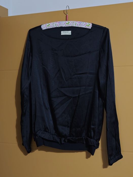 Pinko копринена блуза с гол гръб