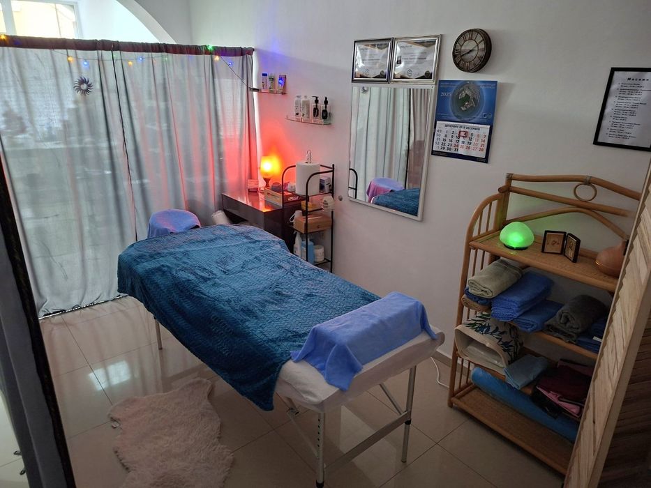 Отдава се под наем оборудвано масажно студио в центъра на Бургас