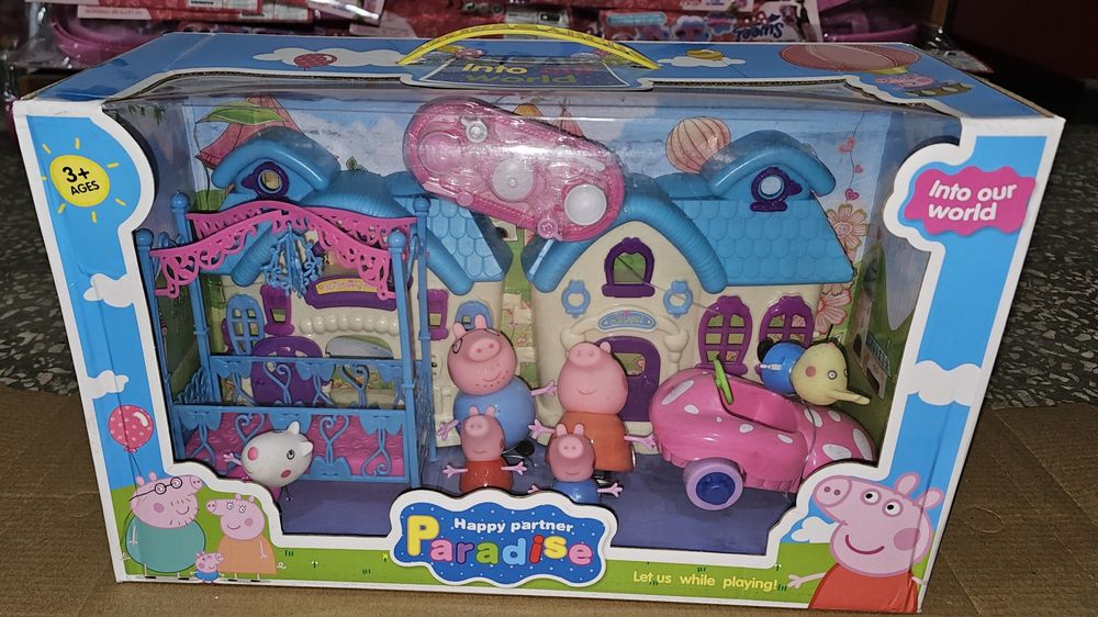 Продам игрушки для девочек