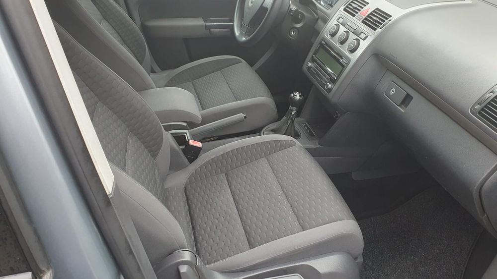 VW Touran  1.9 TDI 105 Cp 7 Locuri