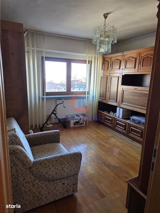 Apartament spatios 4 camere 97 mp – living 23 mp – Bd. Simion Barnutiu