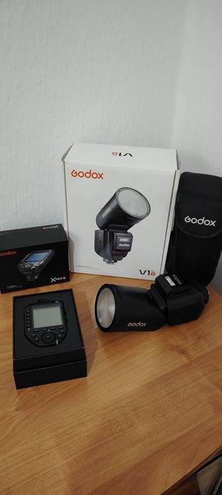 Вспышка Godox V1-S +Синхронизатор