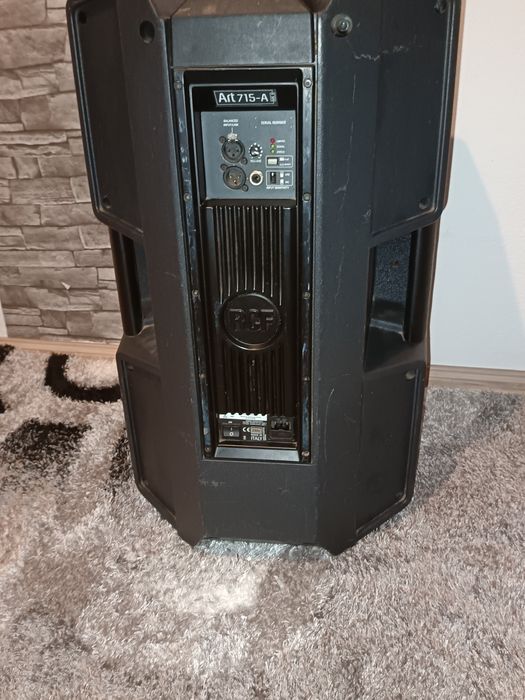 Vând boxă RCF ART 715-A