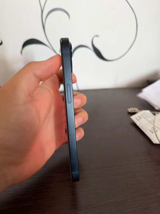 Iphone 13,весь в родне