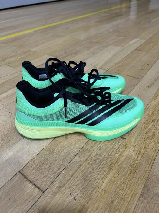 Продавам Мъжки баскетболни Маратонки Адидас