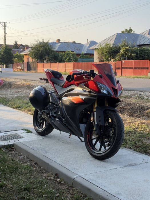Yamaha  YZF-R125 ABS