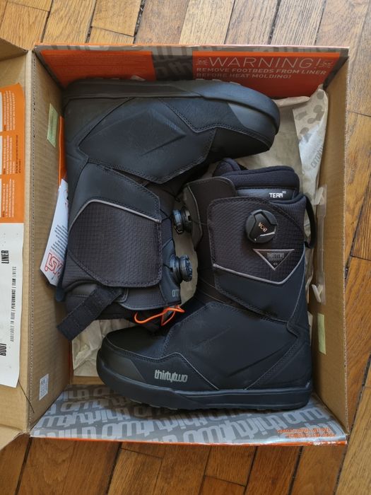 Ghete snowboard THIRTYTWO Lashed Double Boa  - marimea 42  NOI