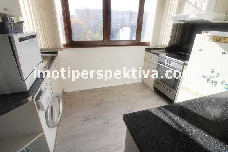 Продава се Тристаен апартамент в Пловдив, Тракия - 60 кв.м за 1867 €/кв.м - Снимка #4