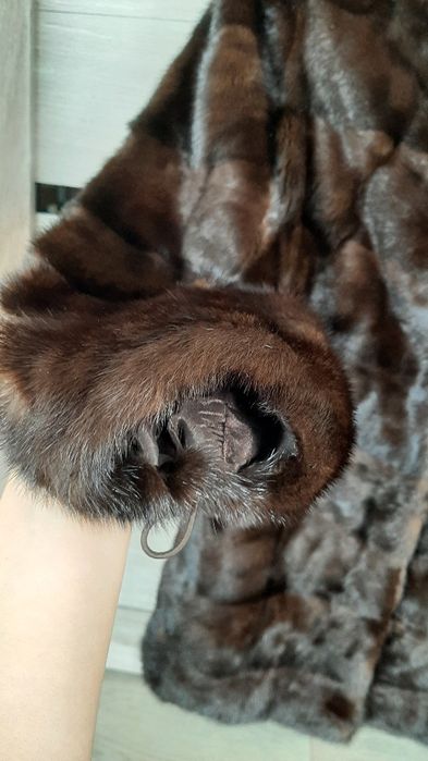 Продам норковую шубу