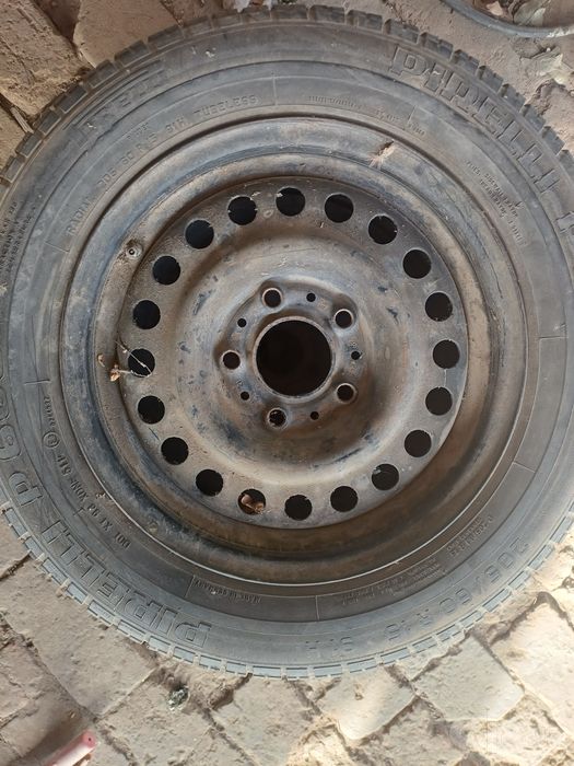 BMW E36 zapaskasi sotiladi 1 dona radnoy zapaskasi