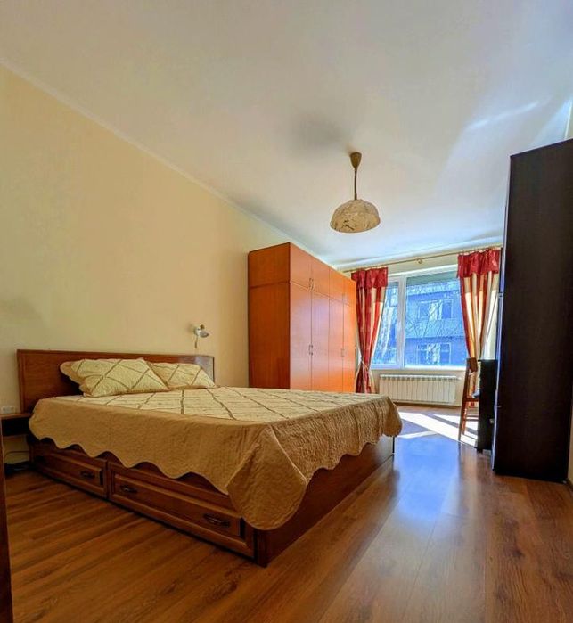 Двустаен апартамент в ж.к. Медицинска академия .