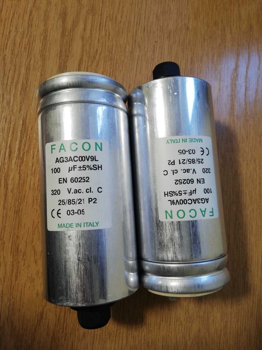 Condensator 100uF 320V ac Facon