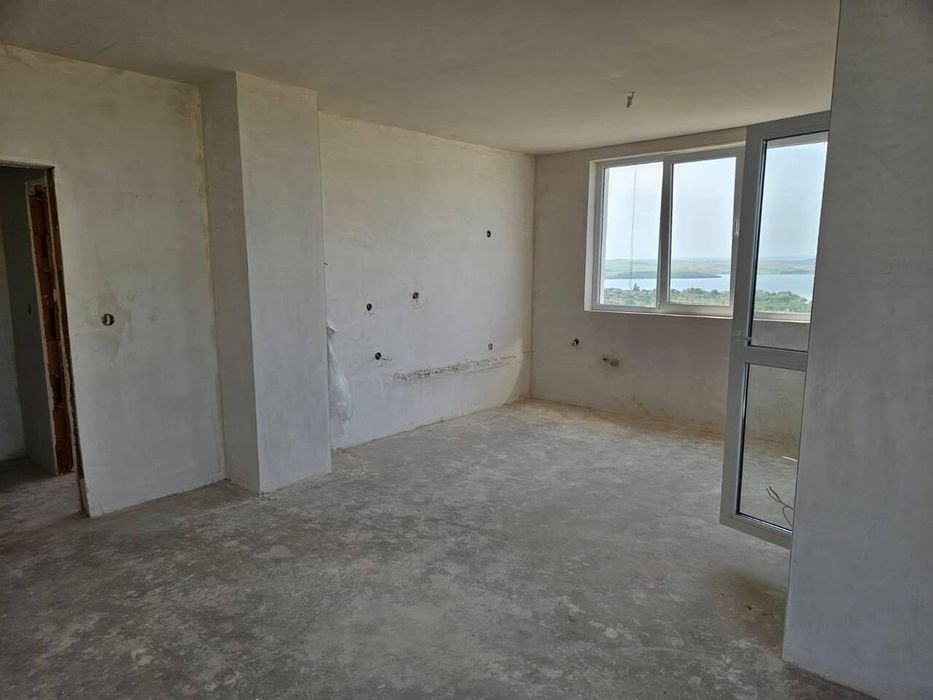 Тристаен апартамент пред АКТ 15 в ж.к Меден Рудник зона В