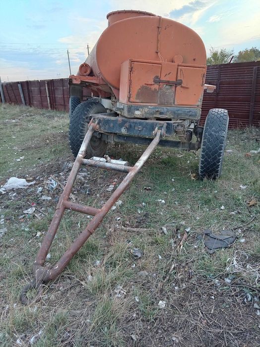 Прицеп  цистерна