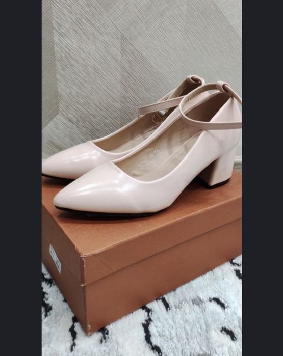 Туфли новые 36 размера