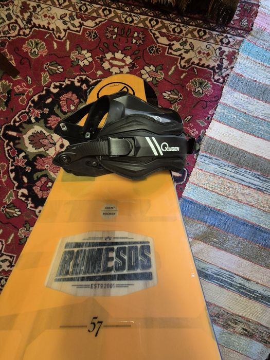 Vând snowboard ROME SDS ROCKER