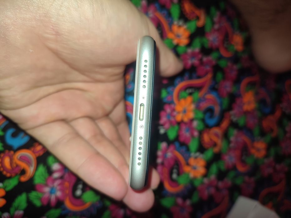 Продается Айфон 11