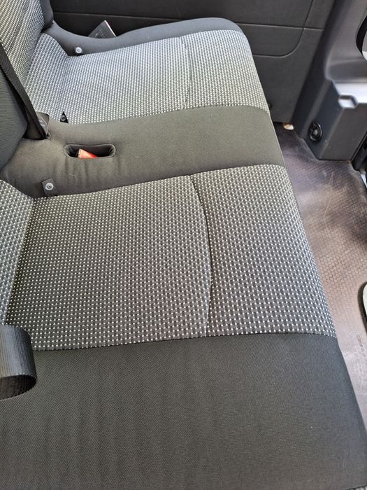 Curatare tapiterie ( auto, canapele, fotolii, saltele, etc.)