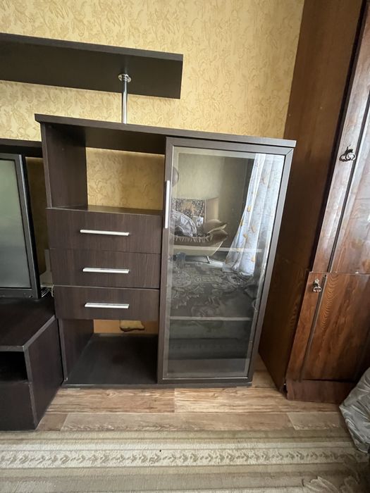Продам стенку для зала б/у телевизор продаётся отдельно