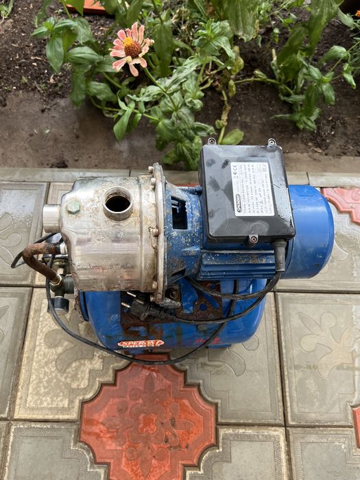 Продам 2 насоса.