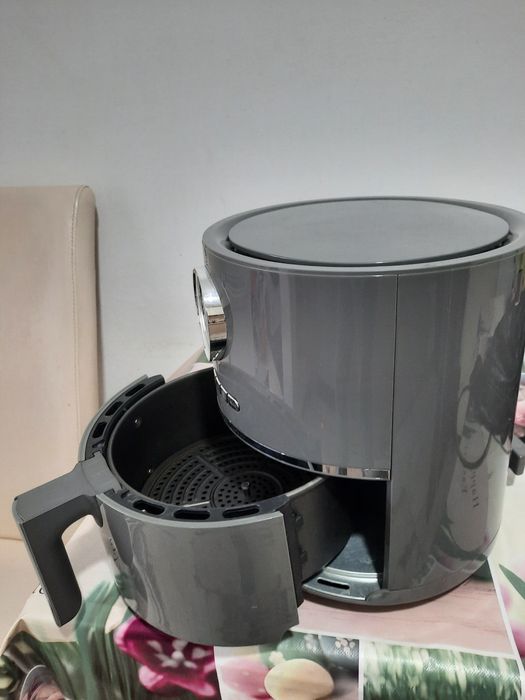 Air fryer Tefal Friteuza aer cald