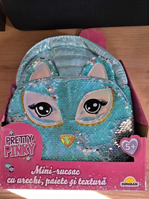 Rucsacel paiete pt fetite