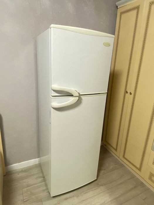 продам холодильники