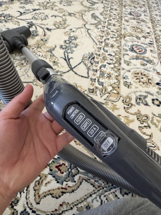 Пылесос LG VC83209UHA