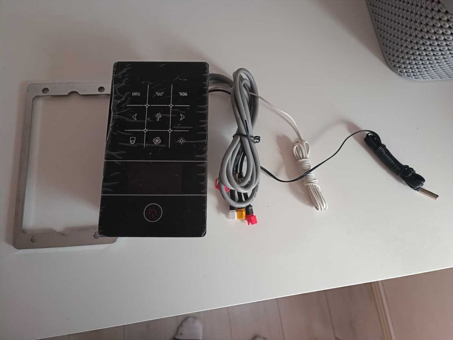 panou de  control cabina de dus tactcil