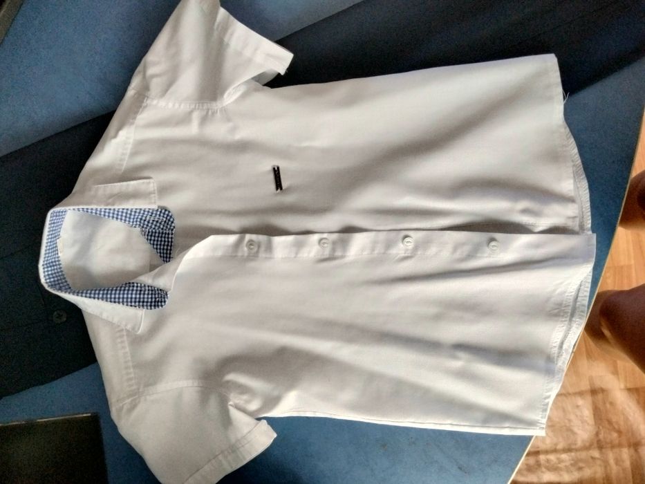 Продам школьные вещи