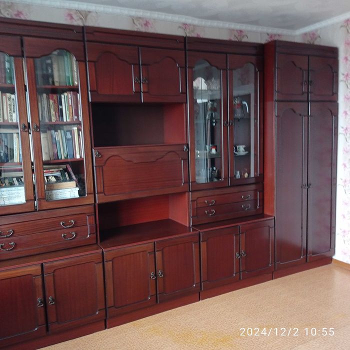 стенка в  гостиную