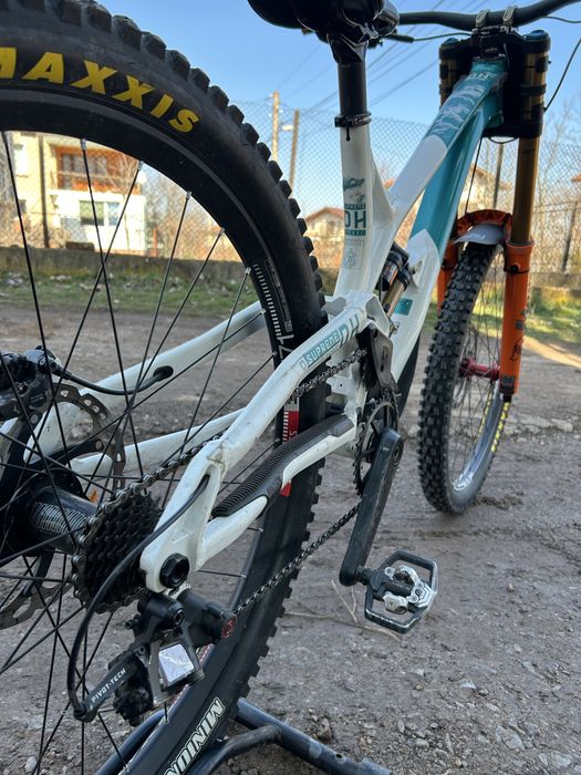 Commencal supreme 2021-M