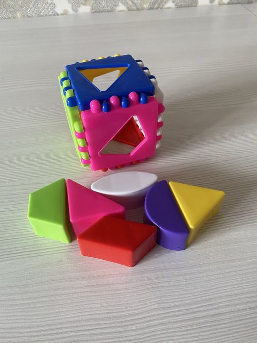 Развивающие игрушки