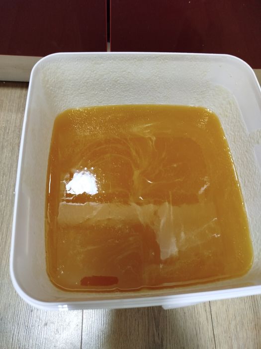 Пчелен мед 10кг- 15кг-26кг Планински букет. За София доставка