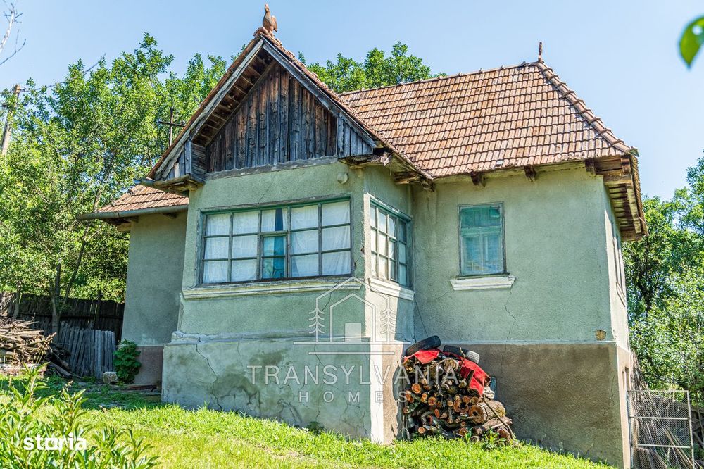 Casă la țară de vânzare în Livada, comuna Petreștii de Jos