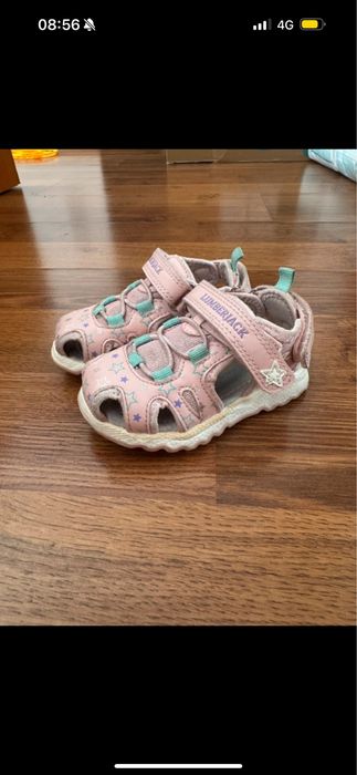 Sandale marimea 22