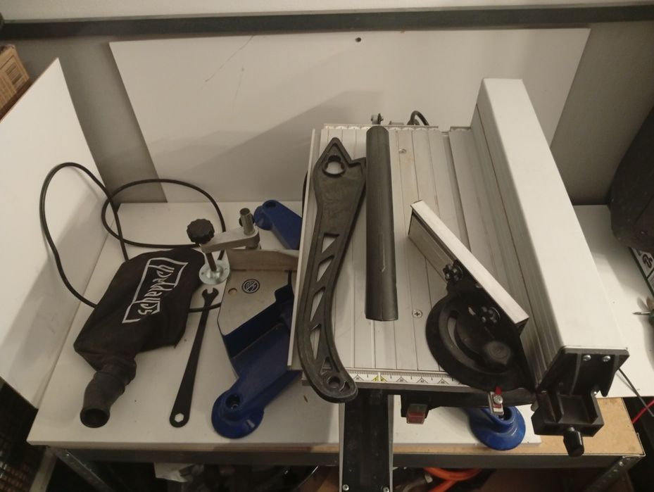 Fierăstrău circular Scheppach  2 in 1